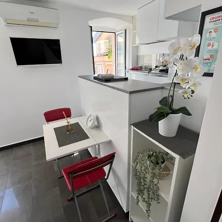 Petit Vue Apartment Menton